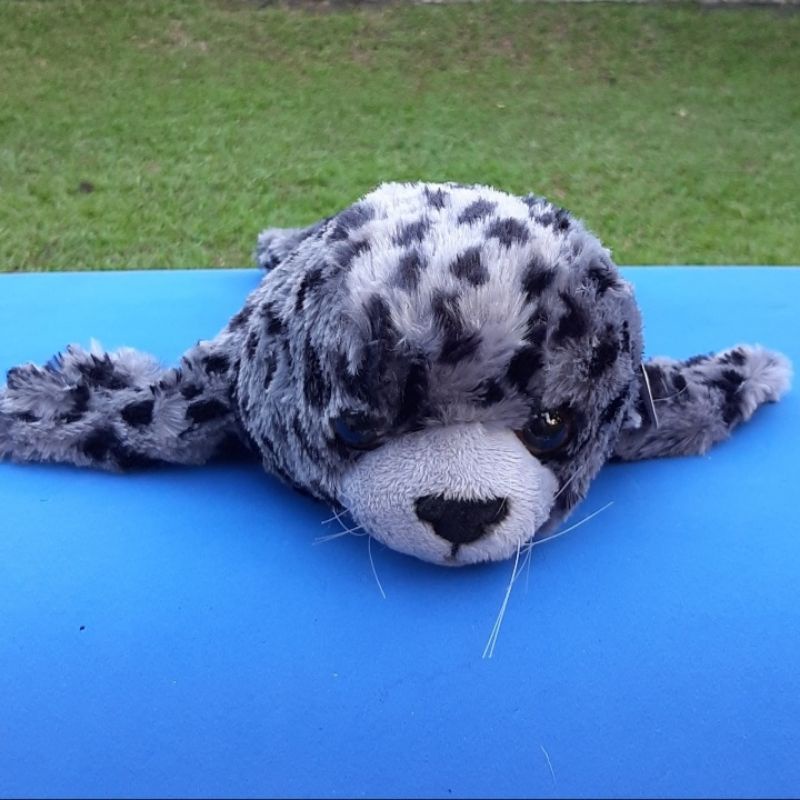 Boneka anjing laut