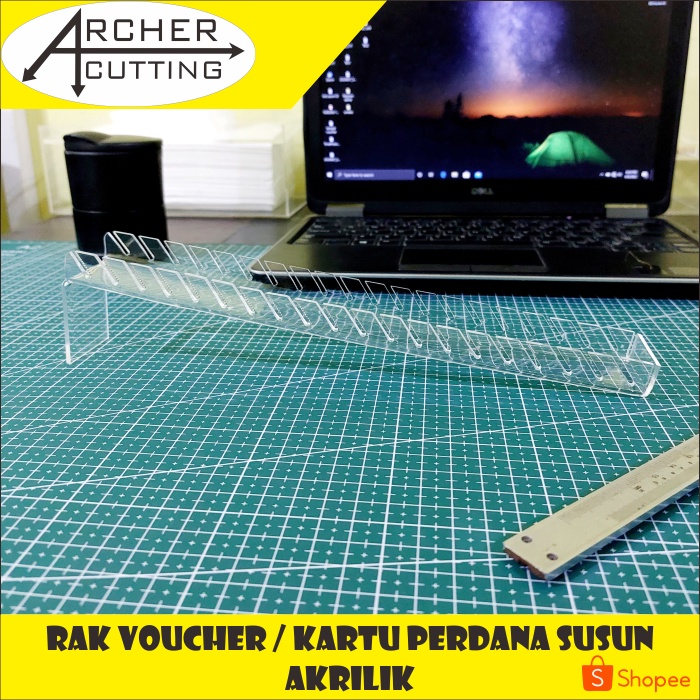 TEMPAT DUDUKAN RAK VOUCHER KARTU PERDANA AKRILIK LEBAR 3.5CM 20 SLOT