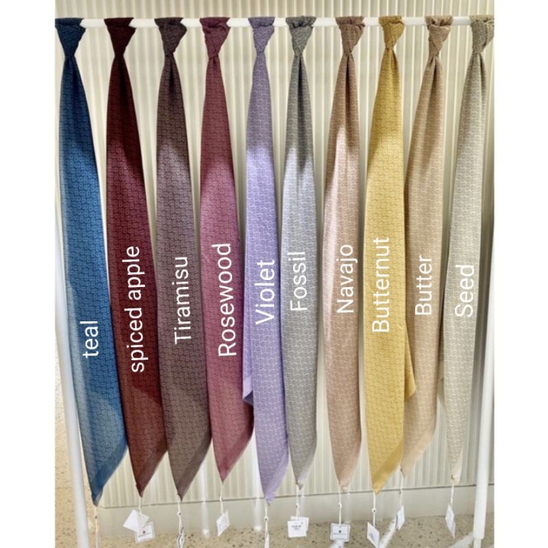 Jilbab / Scarf Buttonscarves Tapis Voal Tapis Satin Tapis Slip on Tapis Embossed Buttonscarves Every
