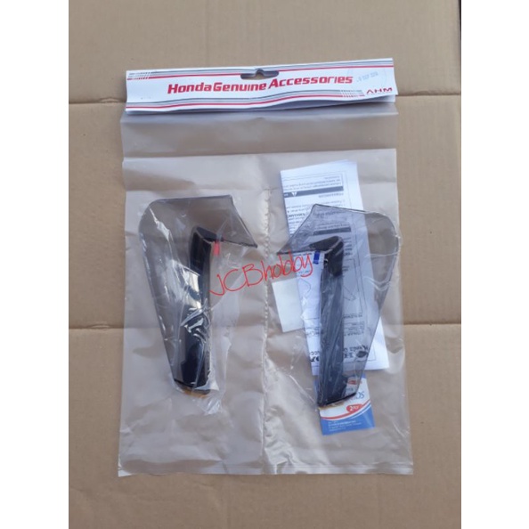 Leg Deflector Side Honda ADV 150 original AHM