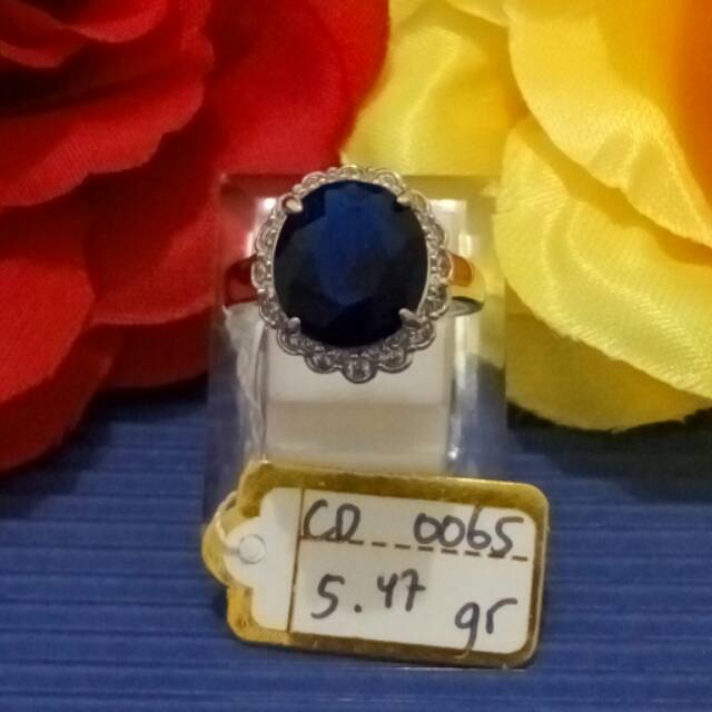 Cincin mata batu warna biru