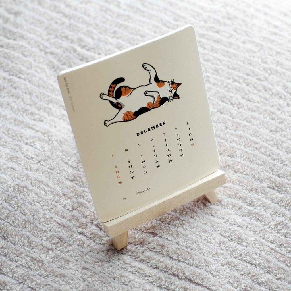 Sad Cat Club - Katt Desk Calendar / Kalender Meja 2021 (with Wooden Easel)