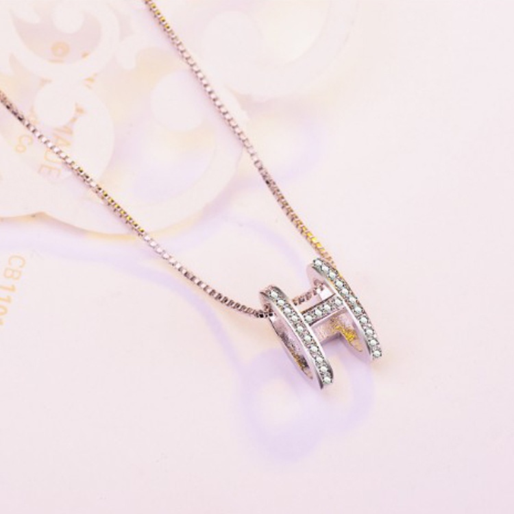 925 perak murni Seri Hutan Berlian H Huruf Mewah Klavikula Liontin Kalung untuk Wanita Moissanite Gaya Korea Sederhana Fashion Perhiasan