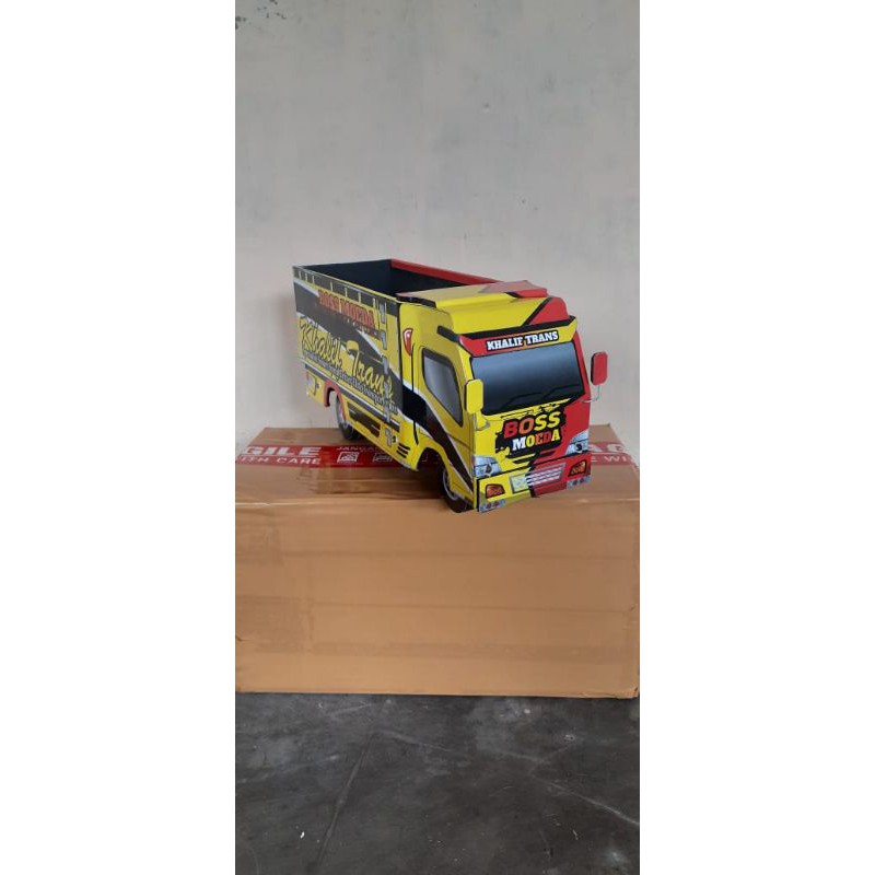 miniatur truk remot