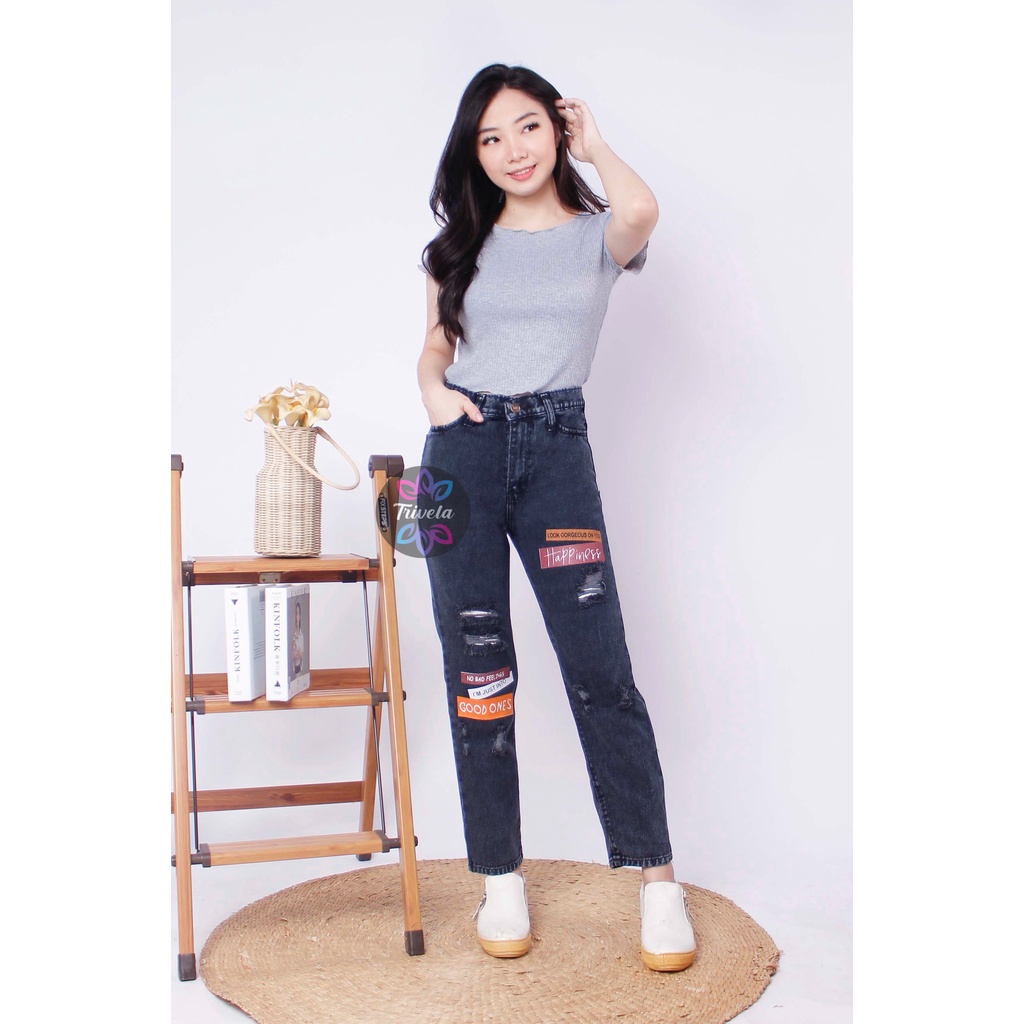 TRIVELA - Boyfriend Jeans Sablon Sobek / Boyfriend Happiness