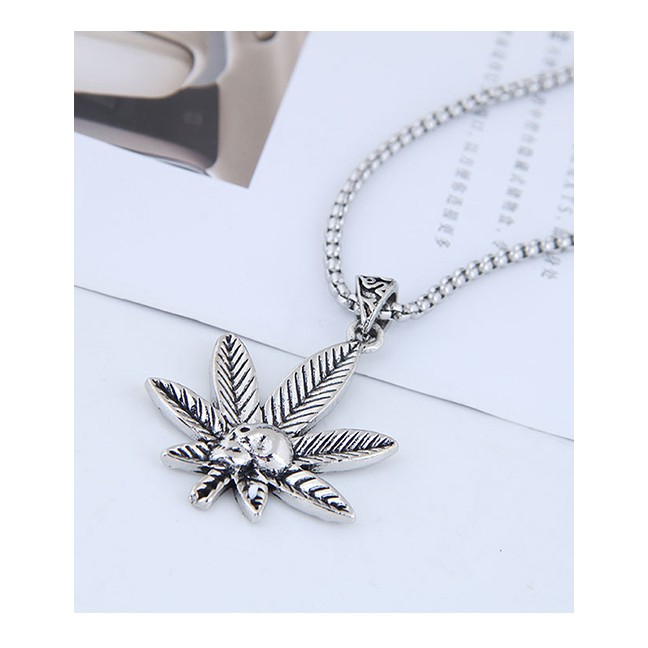LRC Kalung Fashion Silver Metal Maple Leaf Long Necklace A57452