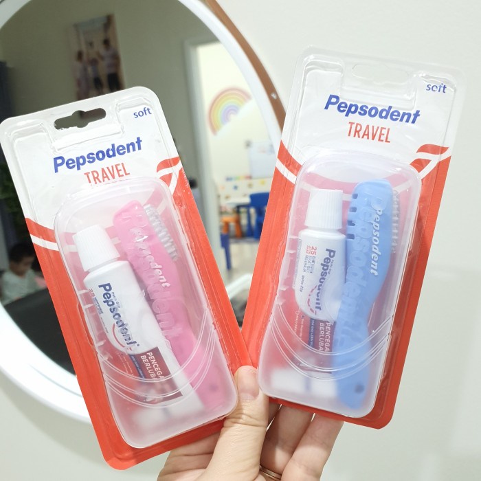 Pepsodent Travel Kit Sikat Gigi Lipat Praktis &amp; Pasta Gigi Odol 25 Gr