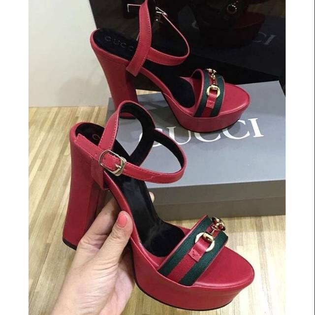 GUCCI BIG HEELS