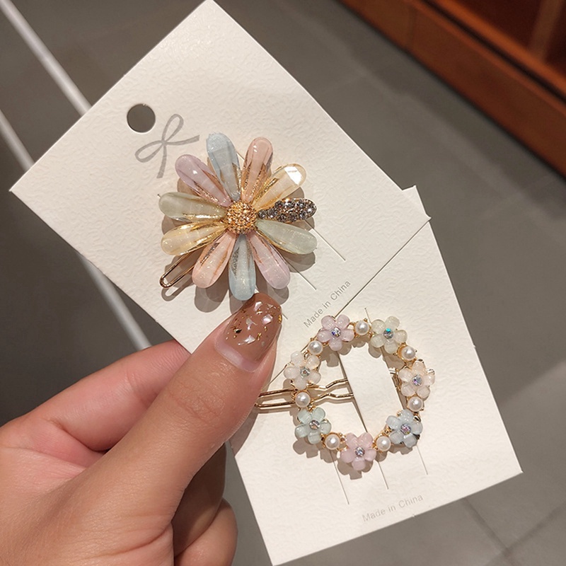 Fancyqube Jepit Rambut Bentuk Geometris Aksen Kristal Ukuran Kecil Untuk Wanita