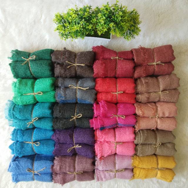 Pashmina Rawis Uniqlo