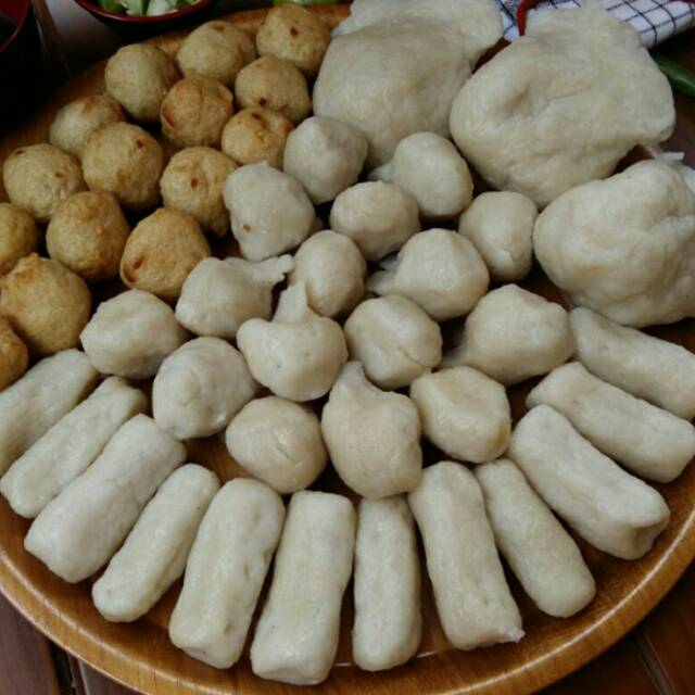 

Pempek cek shanum/campur kecil dan selam