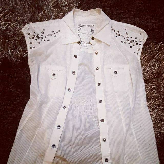 Kemeja guess