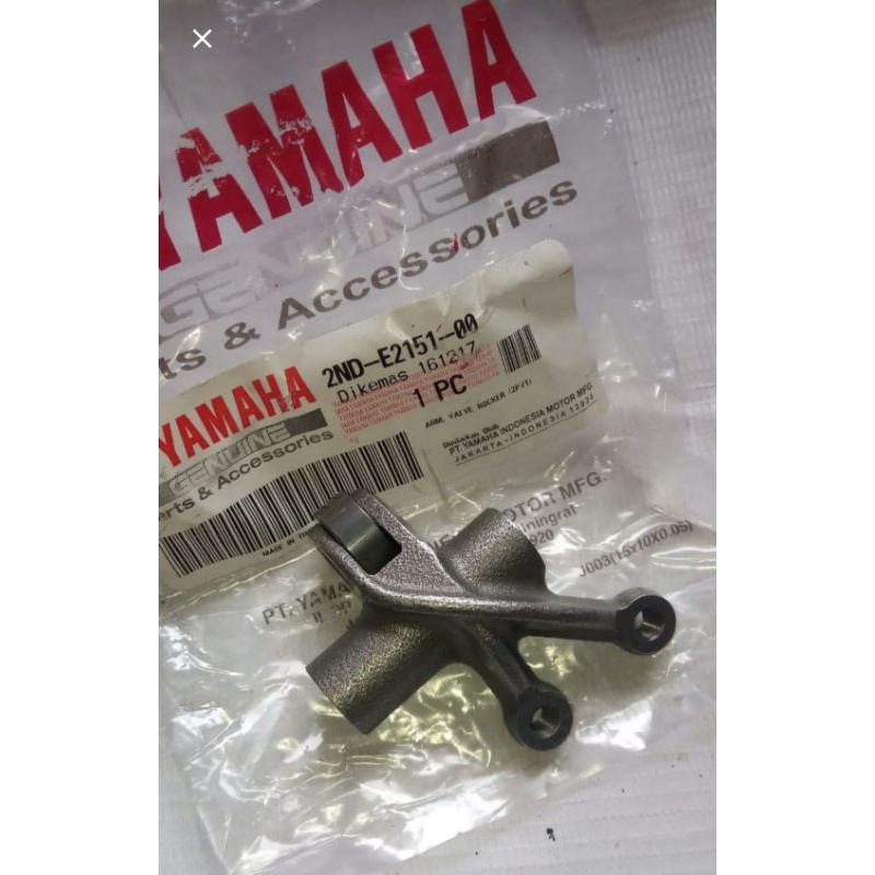 PELATUK KLEP IN JUPITER MX KING VIXION R15 MX KING ASLI ORI YAMAHA 2ND E2151 00