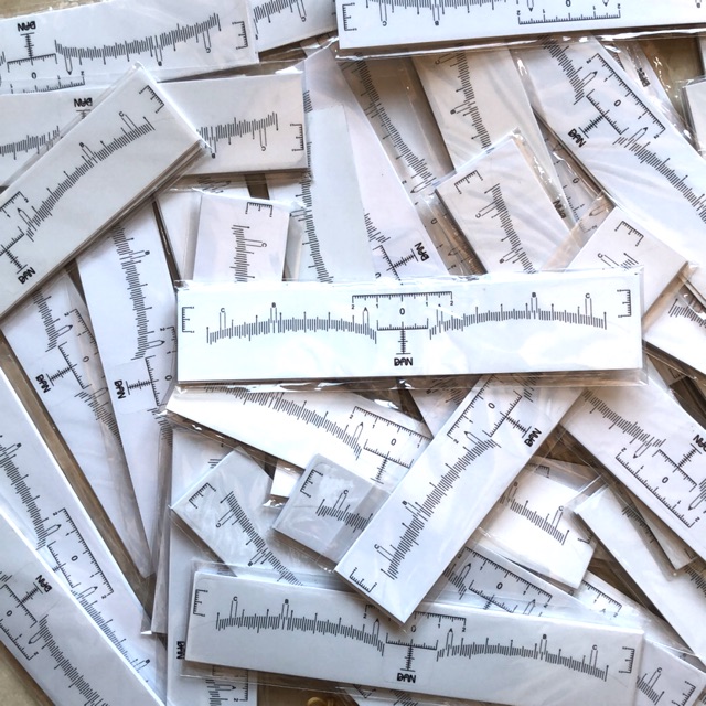 

Stiker Penggaris Alis / sticker penggaris alis / eyebrow ruler sticker
