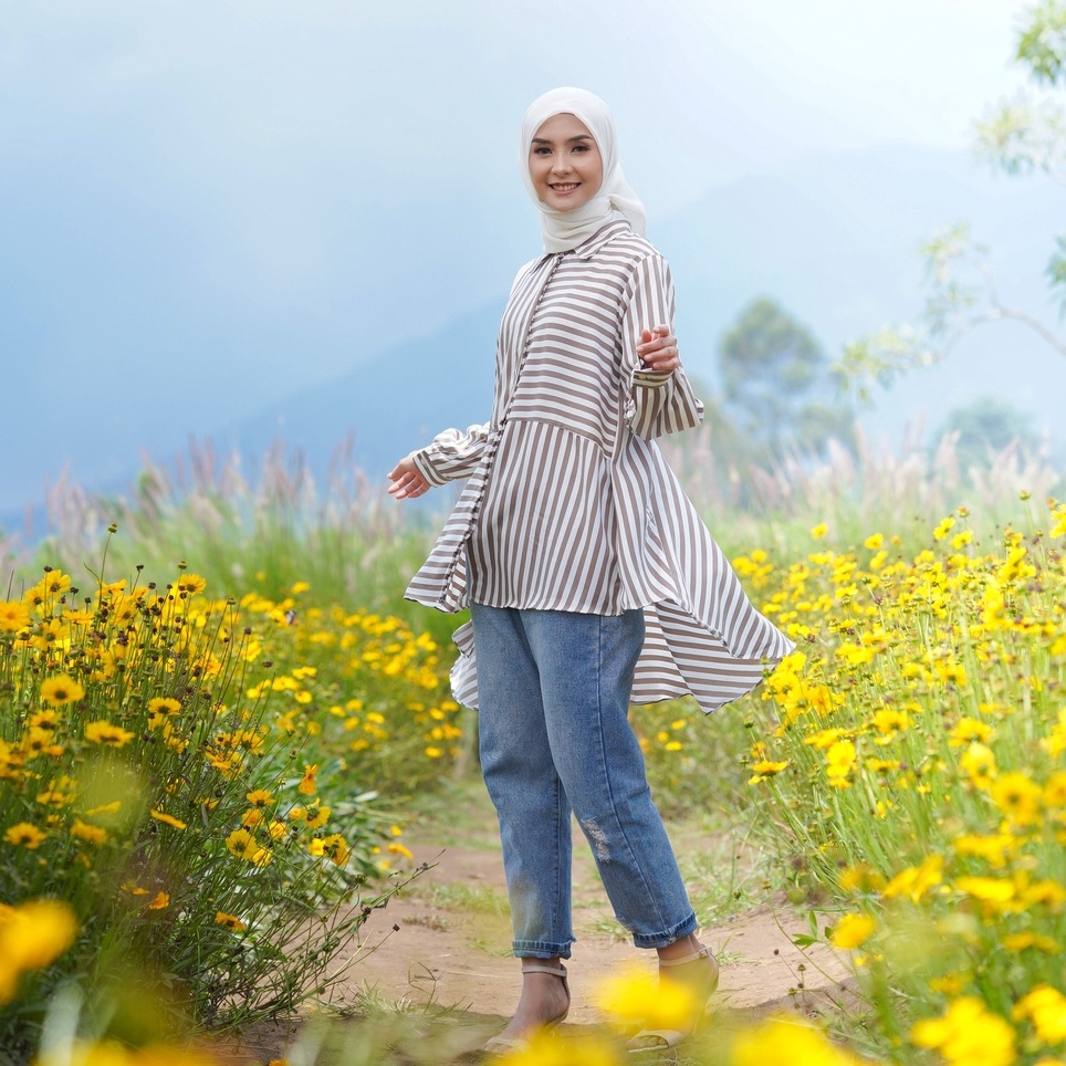 Arumi Top blouse salur kemeja wanita oversize