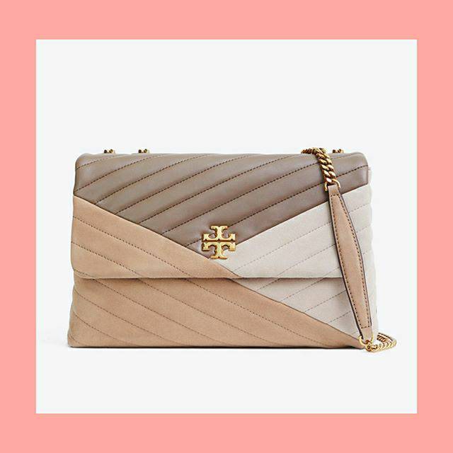 TORY BURCH KIRA CHEVRON MIXED MATERIALS FLAP SHOULDER BAG - LIGHT TAUPE