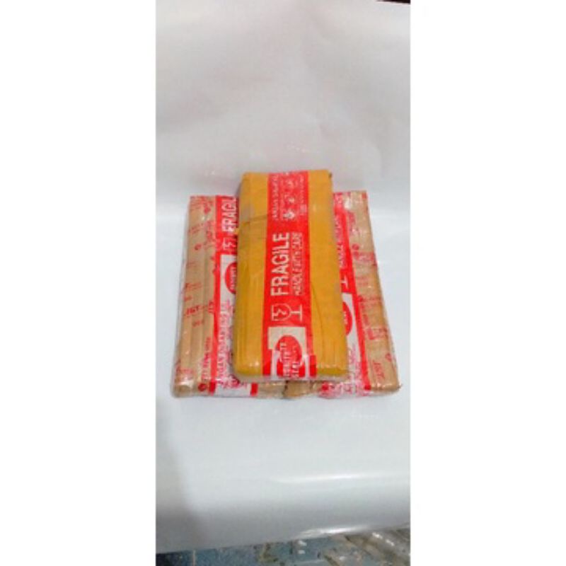 

PACKING TAMBAHAN KARDUS & STIKER FRAGILE UNTUK MOTOR