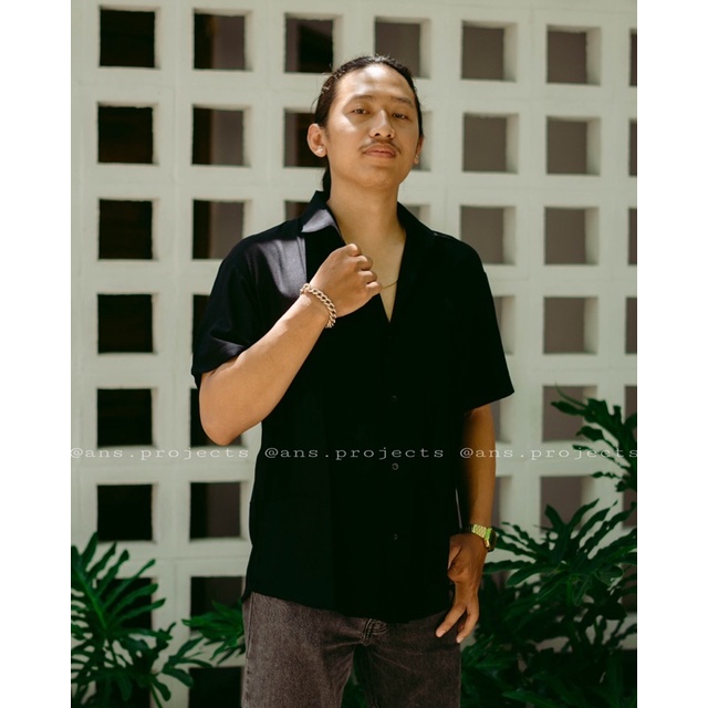 KEMEJA PRIA POLOS //KEMEJA OVER SIZE //KEMEJA PRIA RAYON// KEMEJA PANTAI