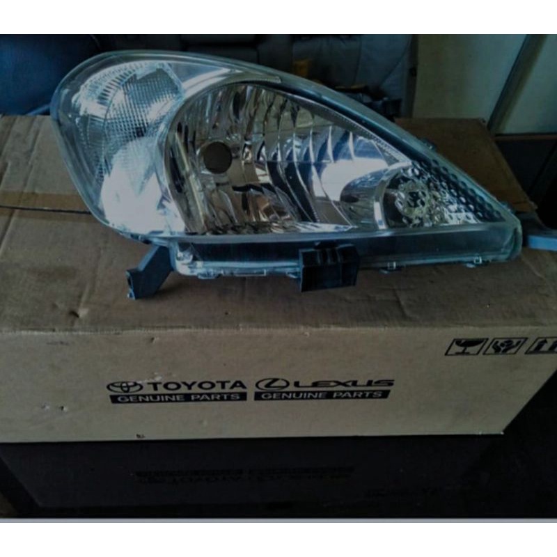 HEADLAMP KIJANG INNOVA TAHUN: 2005-2010