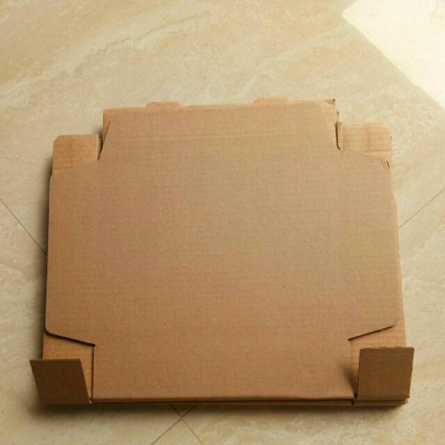 Kardus / Box Pizza 26x21x5 Cm