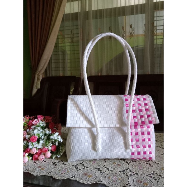 Tas Anyam Jali Kristal Bag Tas Jali Tutup Magnet