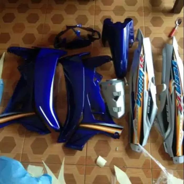 Body Halus Yamaha Vega R new Biru Silver