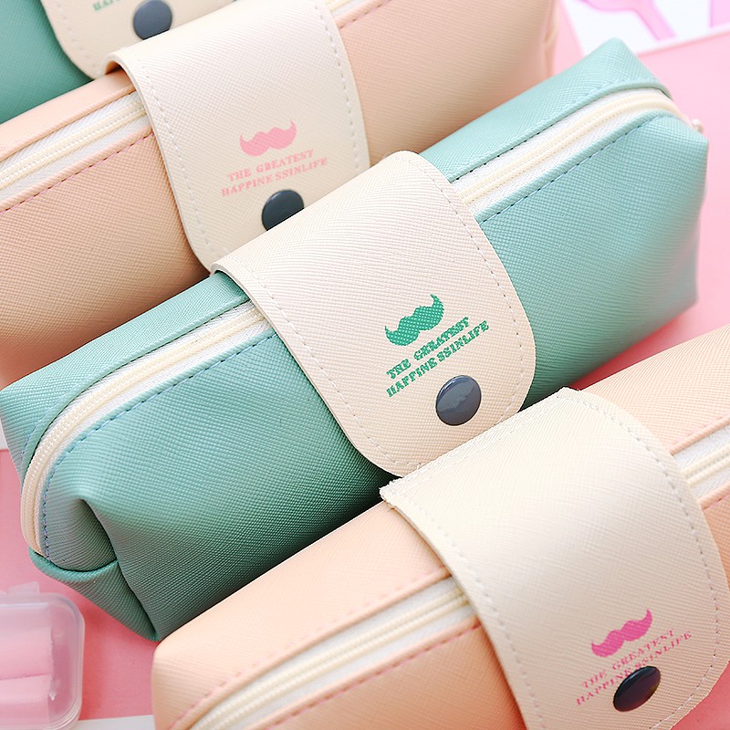 

Tempat Pensil Karakter Moustache
