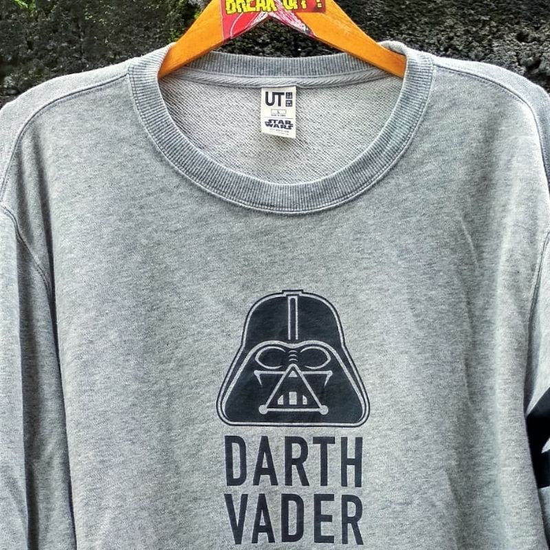 Sweater Crewneck UNIQLO X STARWARS Original