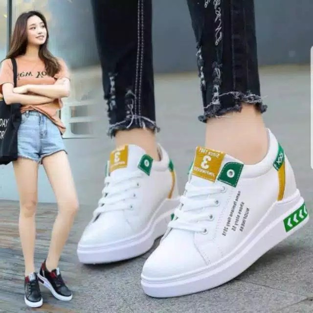 Sepatu Sneakers Tali Wanita Spatu Kets Cewek Casual Olahraga Joging Gaya Perempuan Kekinian Korea Import Terbaru Awet Original Sport Sekolah Premium Mewah Produk Lokal Murah Kualitas Terbaik Simple Putih Hitam Kanvas-4