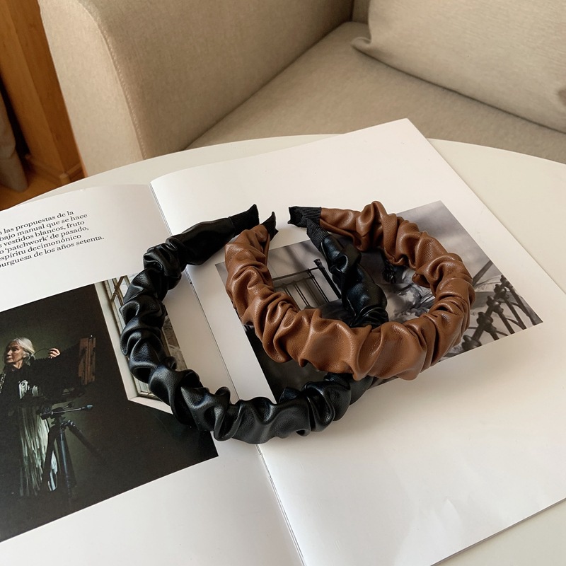 BANDO KERUT KULIT WARNA POLOS BENDO LEATHER WANITA KOREA SOLID COLOR LEMBUT HEADBAND HAIRBAND KOREAN HEAD HAIR BAND AKSESORIS RAMBUT SCRUNCHIE LEBAR WIDE PASTEL COLOR SOFT