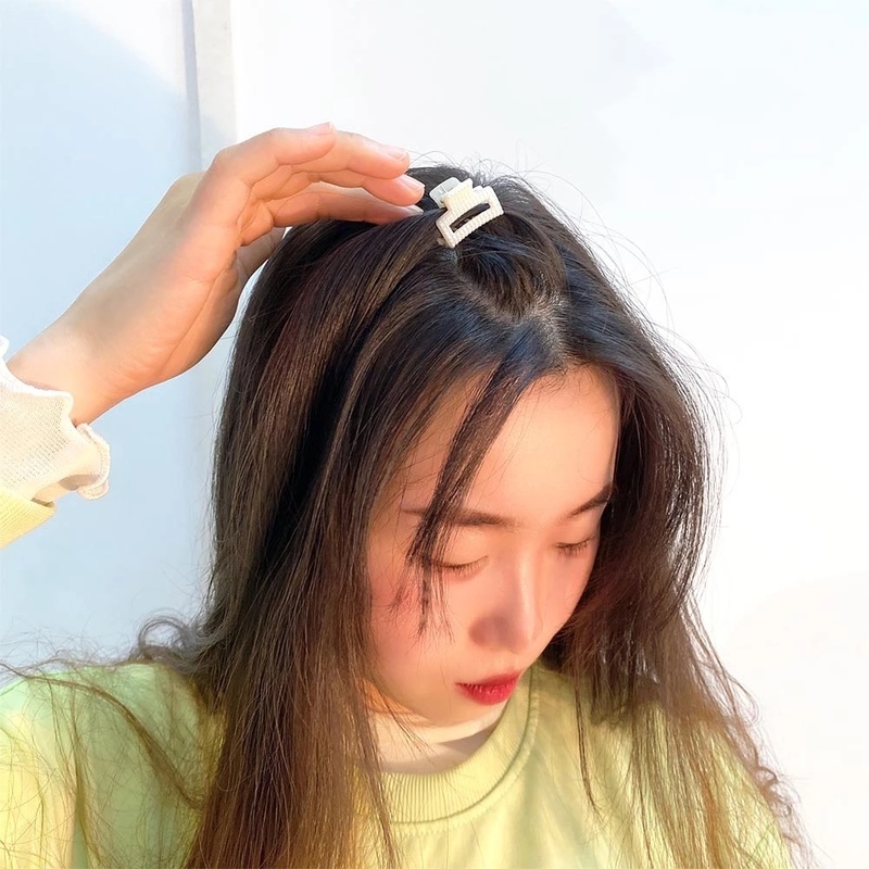 Jepit Rambut Bentuk Persegi Geometri Aksen Mutiara Imitasi Bahan Akrilik Untuk Wanita