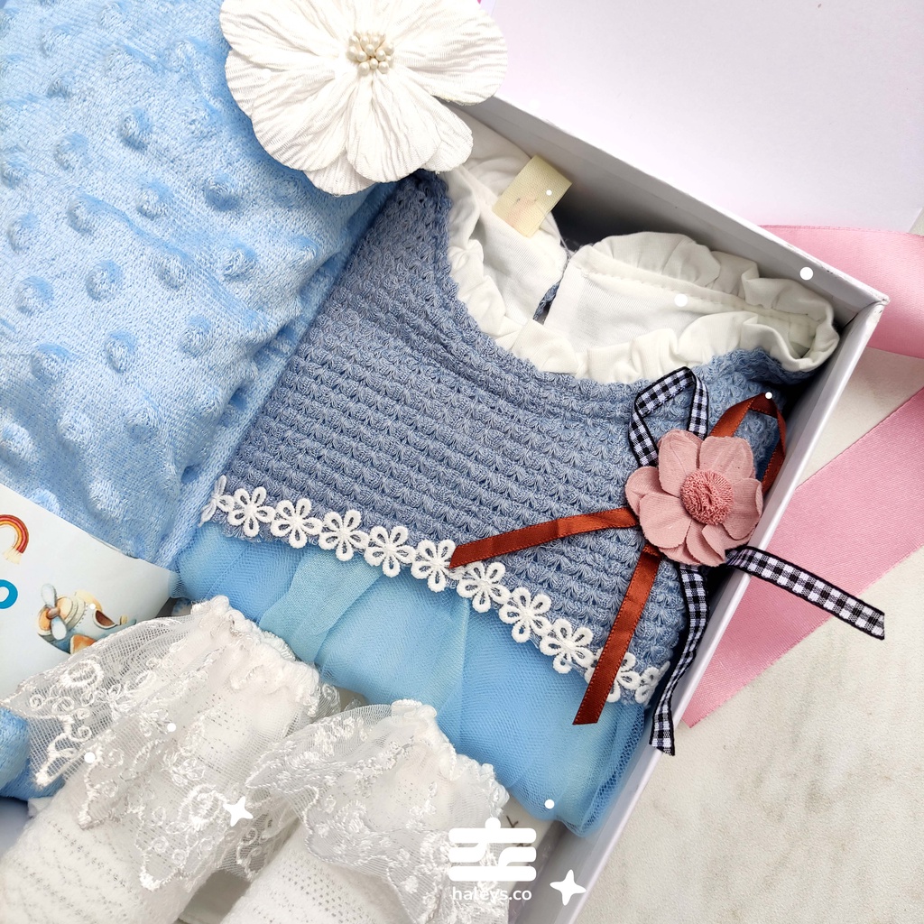 Kado bayi perempuan Korean blue  / Girl Baby Hampers 0-12 months/ Hampers bayi newborn tema korea / Kado bayi Laki Laki/ Babygirl Gift / Kado Lahiran / Giftbox baby / Haleys.co/ Kado bayi cewe