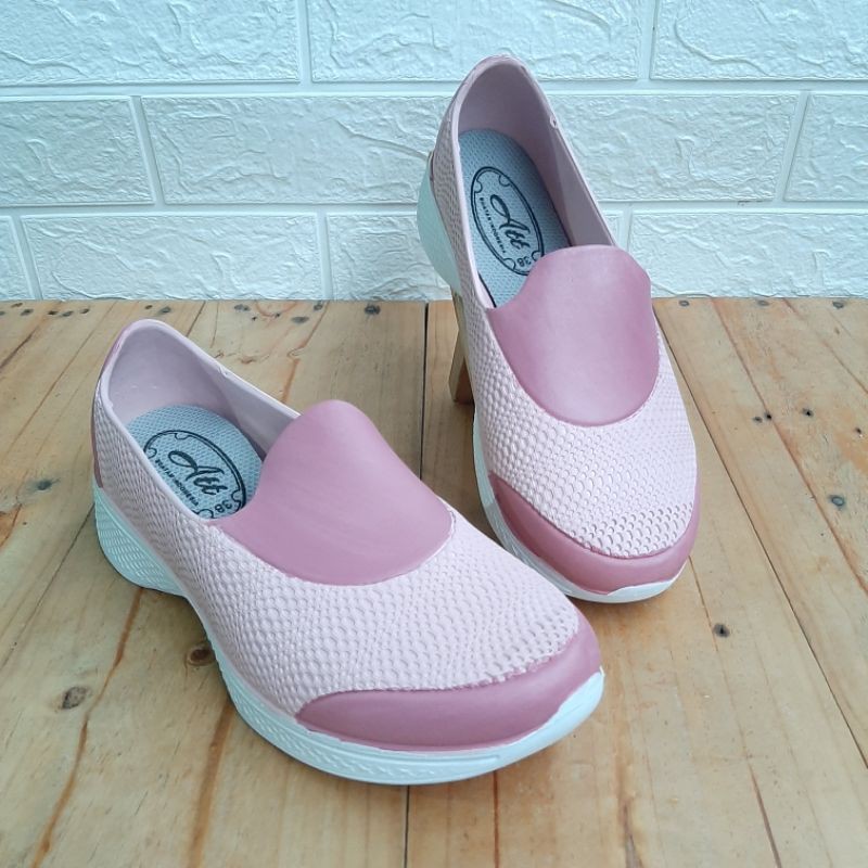 Sepatu Karet Wanita ATT NSL 472/Sepatu Karet Santai Wanita Slip On uk 37-40