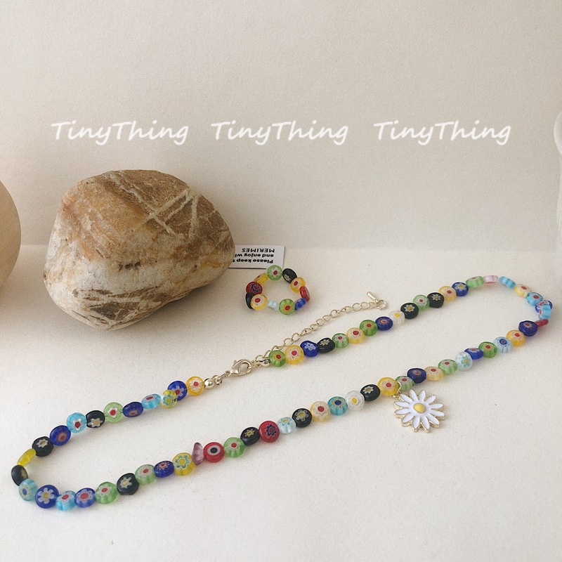 Colored Glass Daisy Beads Pearl Necklace Flower Pendant Necklace Clavicle Chain