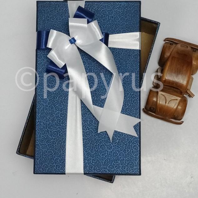 

♤ Papyrus 15x25cm Tinggi 5cm Kotak Kado Gift Box ♝