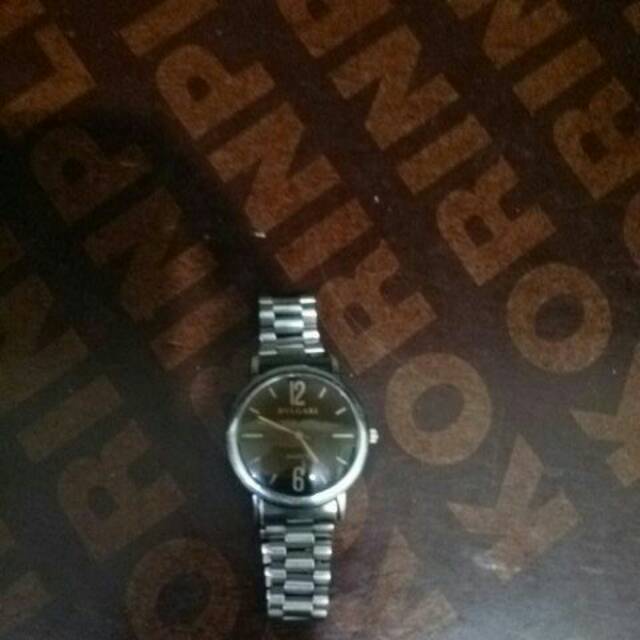 Jam tangan merk BVLGARI