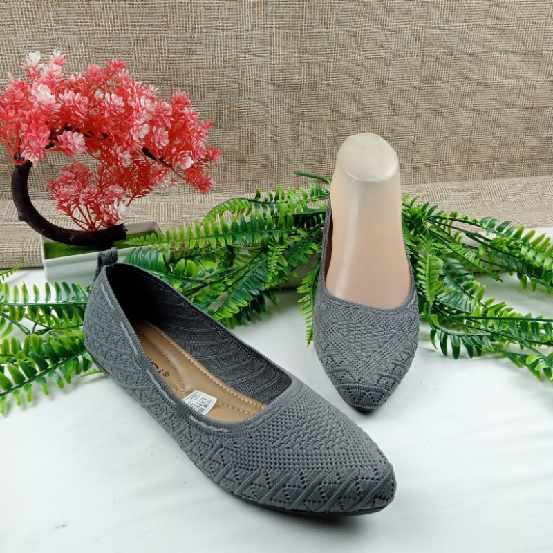 Sepatu Flat Wanita Terviral DEO 36