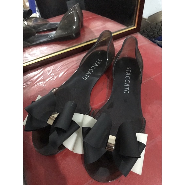 Preloved flat shoes jelly staccato