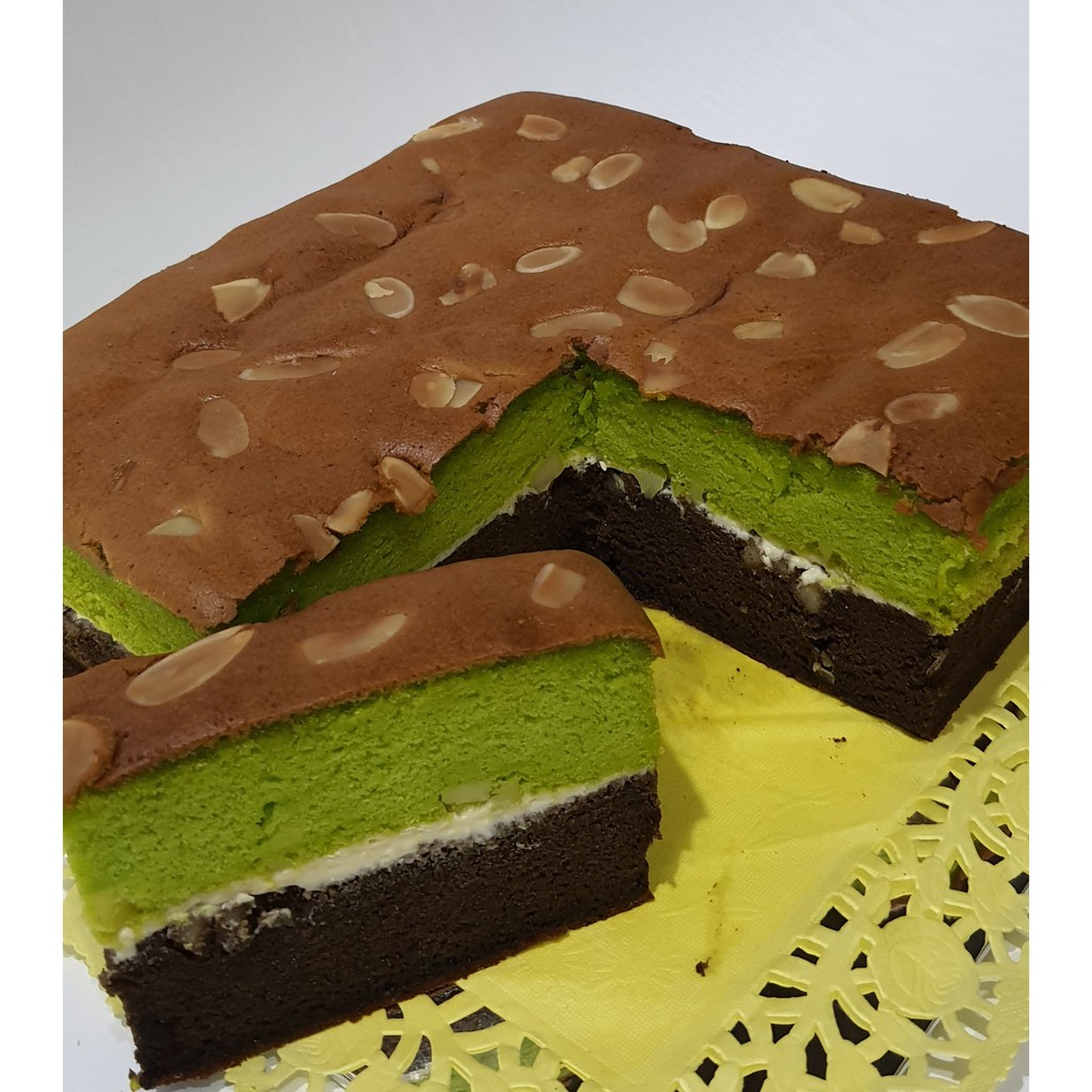 

LAPIS MALANG PANDAN KEJU (PREMIUM)