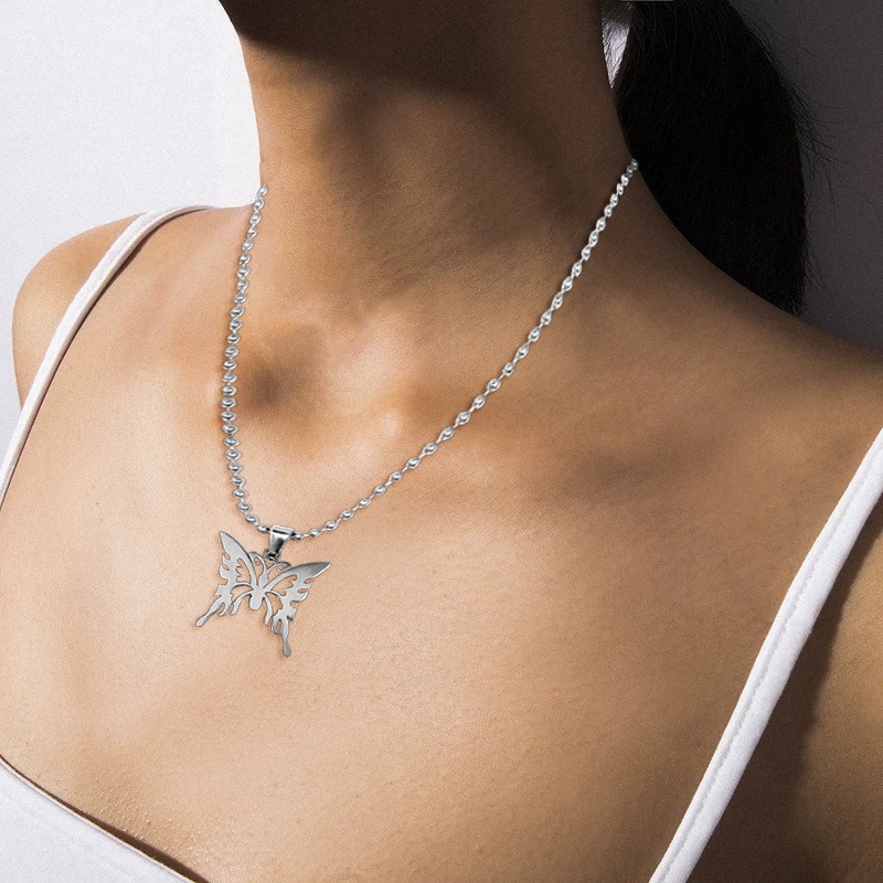 Stainless Steel Butterfly Necklace Female Clavicle Chain Girl European and American Hip Hop Pendant Accessories Sexy Girl Jewelry