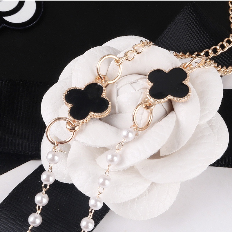 Kalung Rantai Kacamata 2 In 1 Desain Clover Bahan Metal Anti Hilang Ukuran 72cm