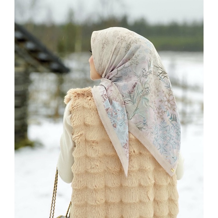 DISNEY FROZEN BUTTONSCARVES almond brunette