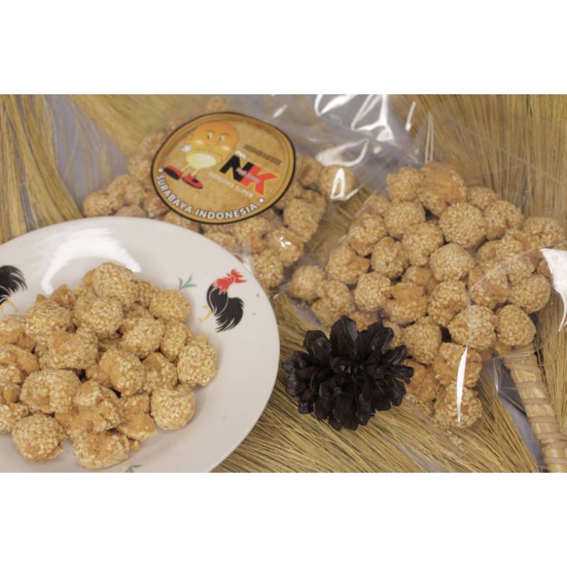 

ONDEONDE KETAWA / KUE KETAWA - 200 GRAM SNACK & CAMILAN RINGAN (HOME MADE)
