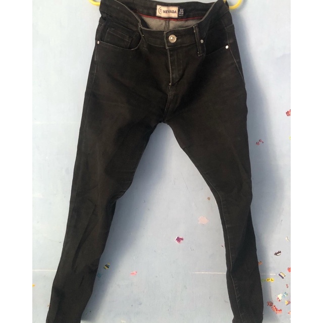 brand nevada hitam