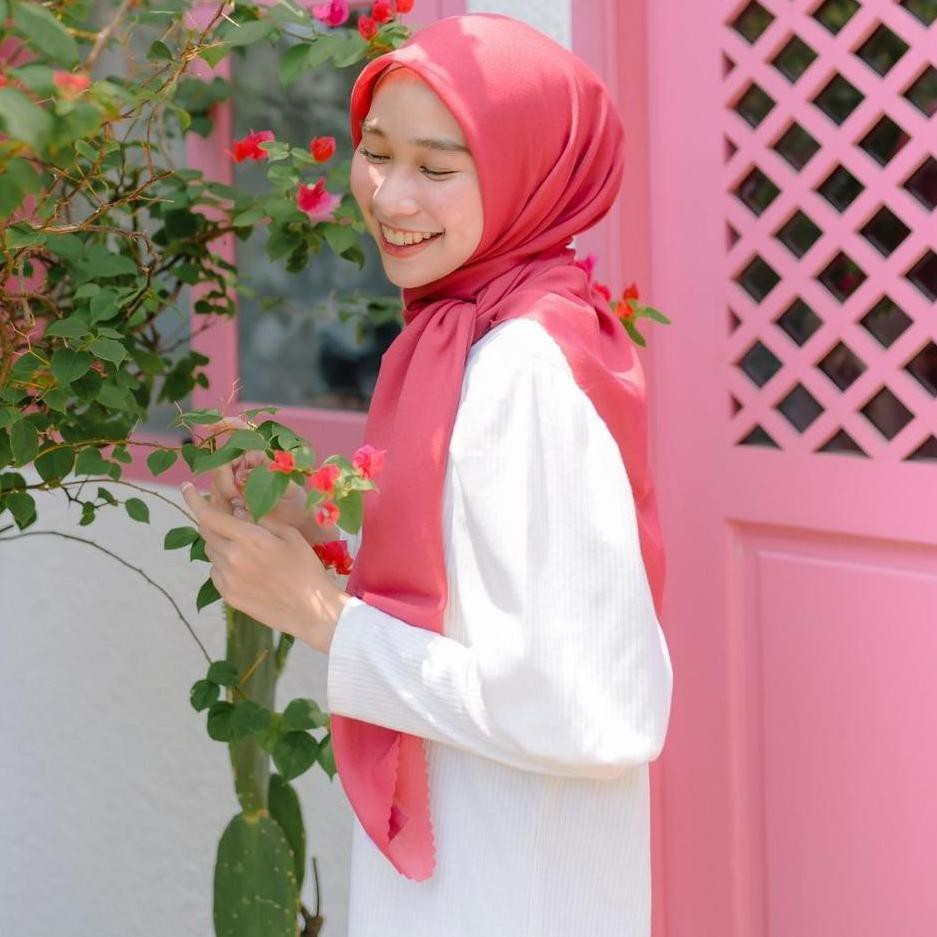 #TERMURAH# HIJAB BELLA LASERCUT 130x130 cm - SUPERFINE COTTON - PREMIUM TERBARU