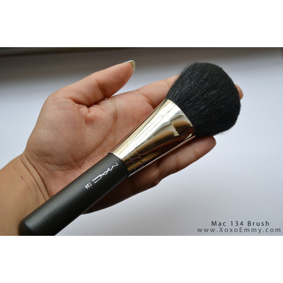 powder brush mac