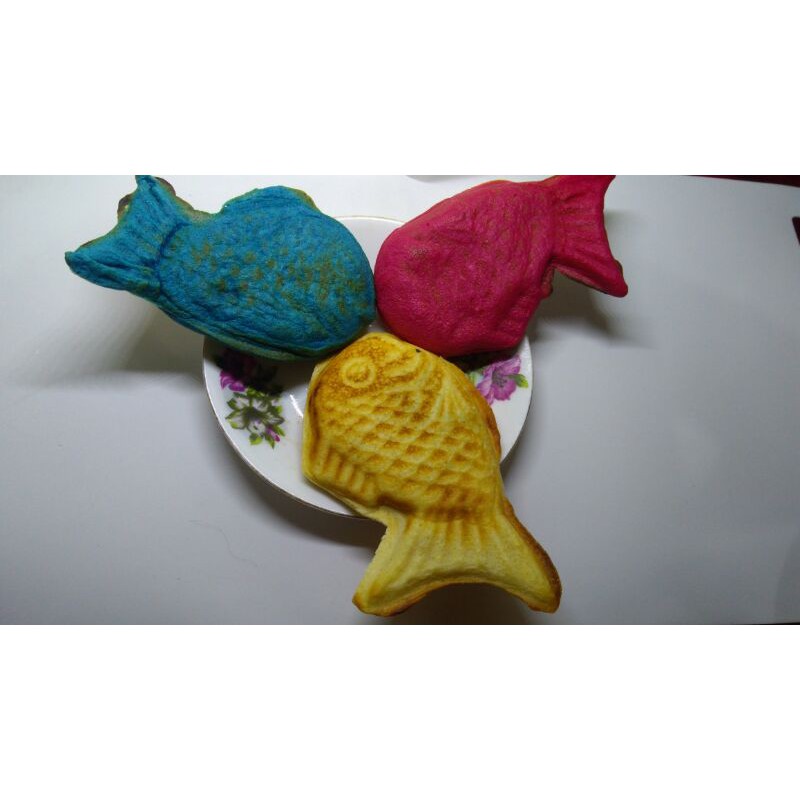 

KUE IKAN BUNGEOPPANG