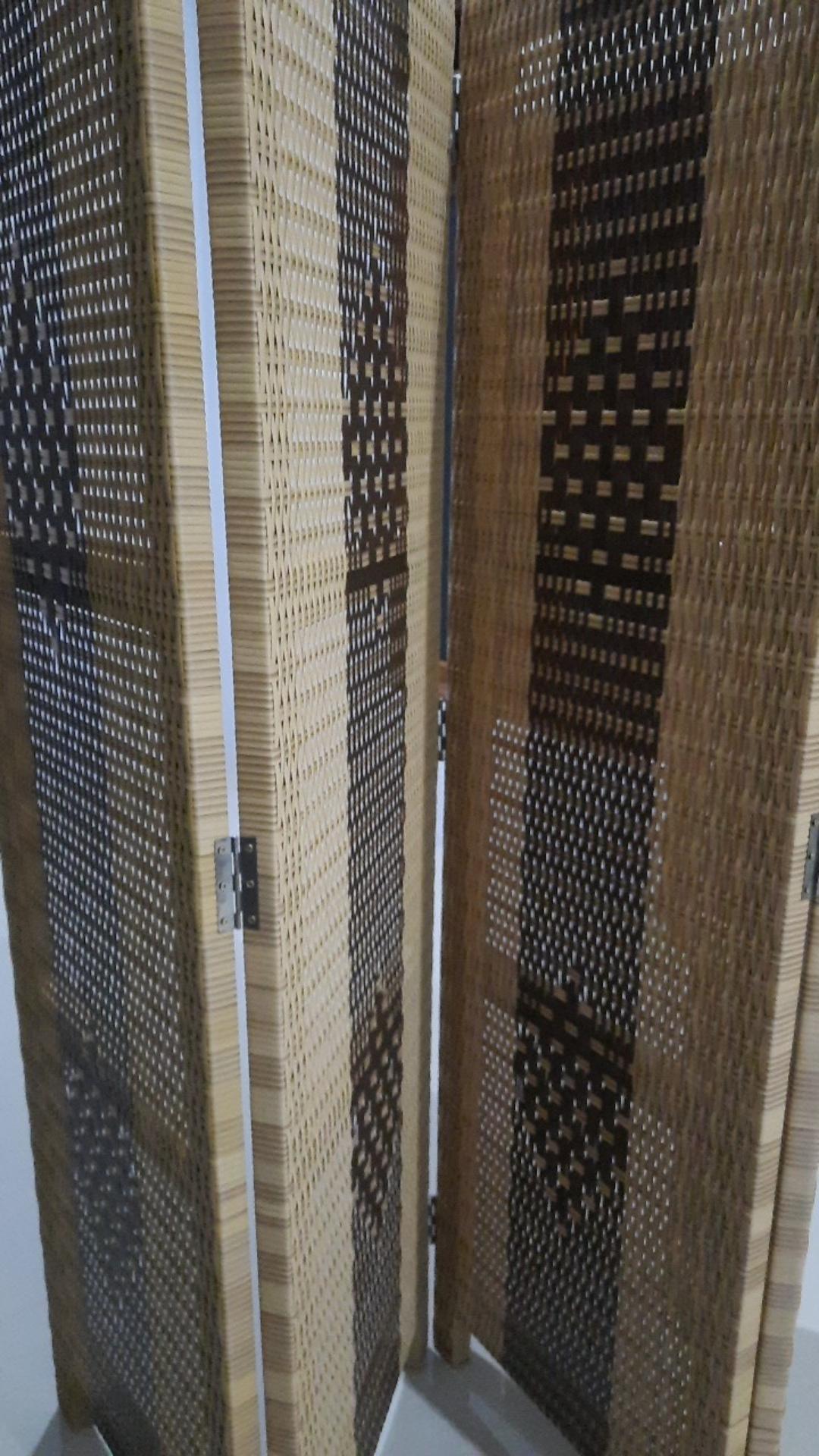 Partisi 4 Pintu Rotan Sintetis