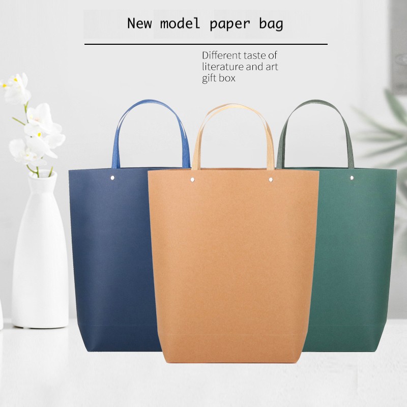 

PAPER BAG POLOS KANTONG MODEL TAS KANTONG HADIAH KANTONG SOUVENIR KANTONG KADO KANTONG ZAKKA