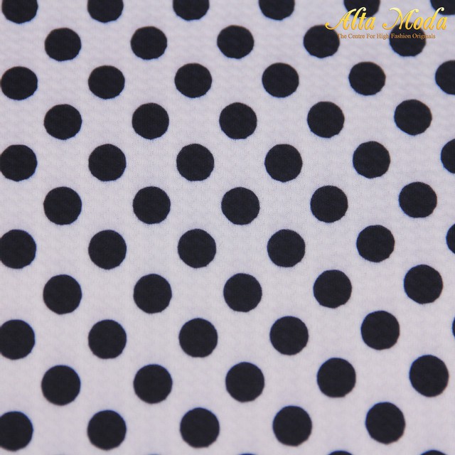 

Alta Moda Jacquard Stretch Putih Polkadot Hitam (1M)